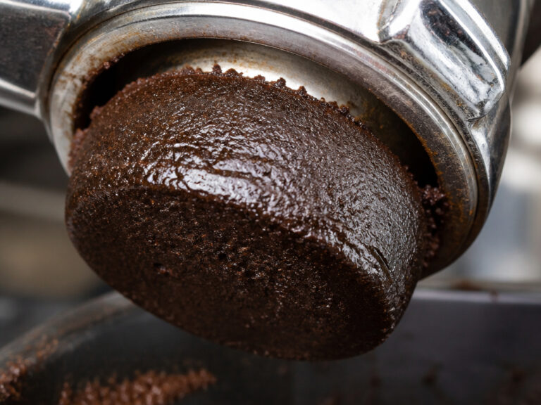 Espresso Coffee Puck Wet | The 3-Way Solenoid Valve Truth