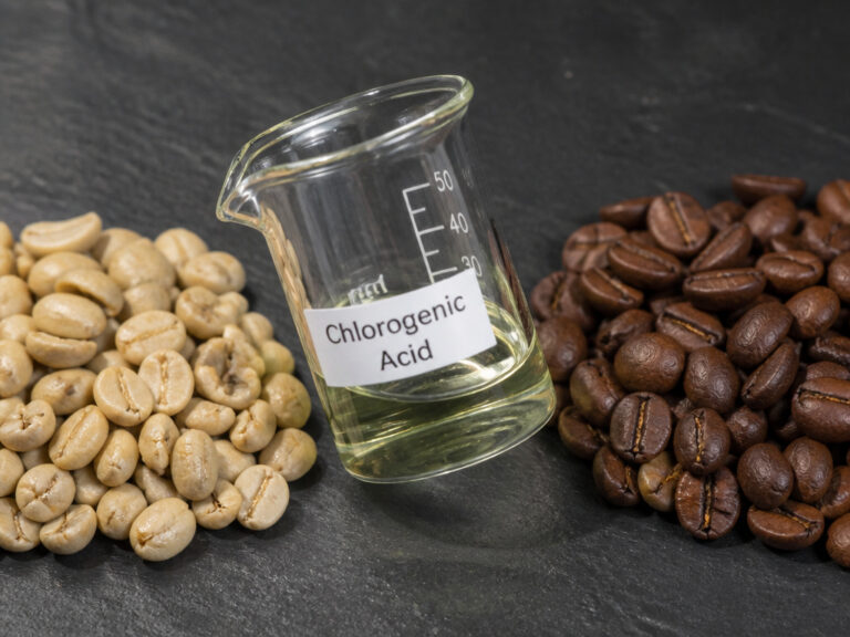 The Real Differences Between White Coffee and Black Coffee